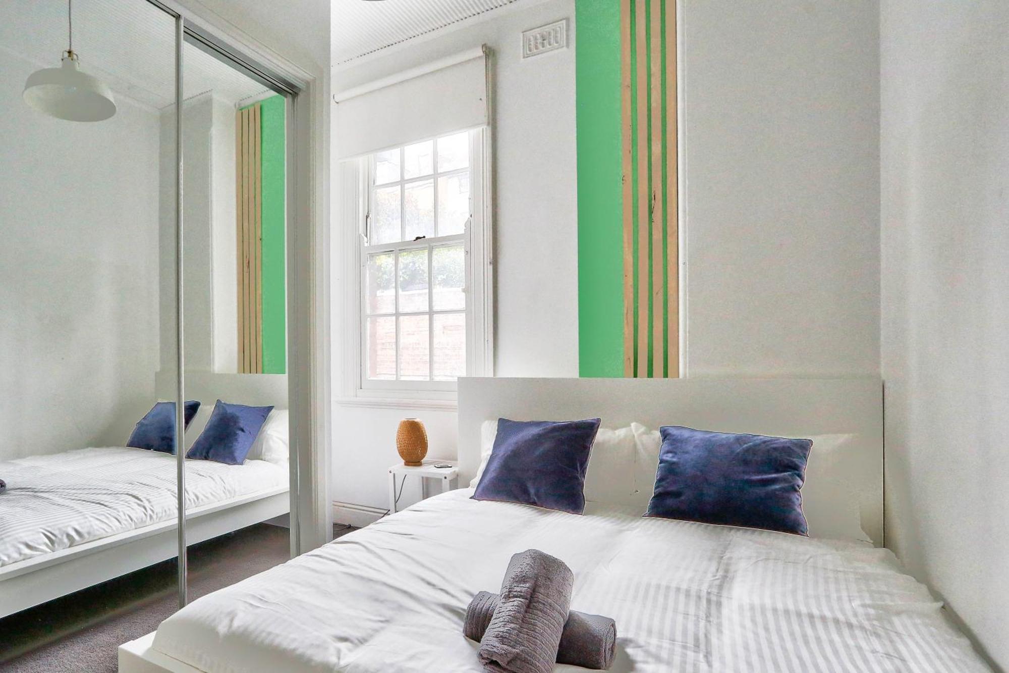 Spacious 3 Bedroom House Centre Millers Point *